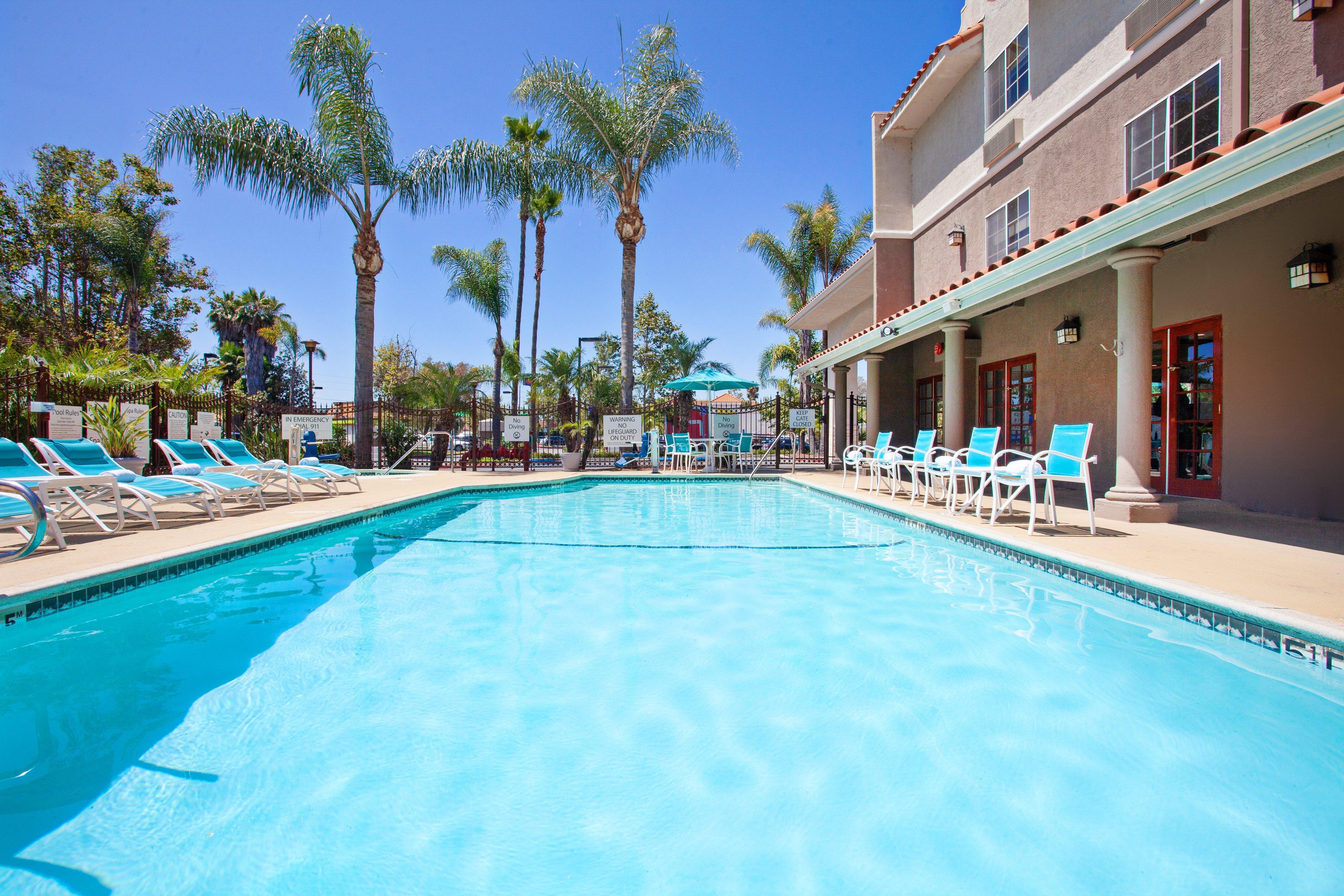 Holiday Inn Express Hotel & Suites San Diego-Escondido By Ihg Zewnętrze zdjęcie