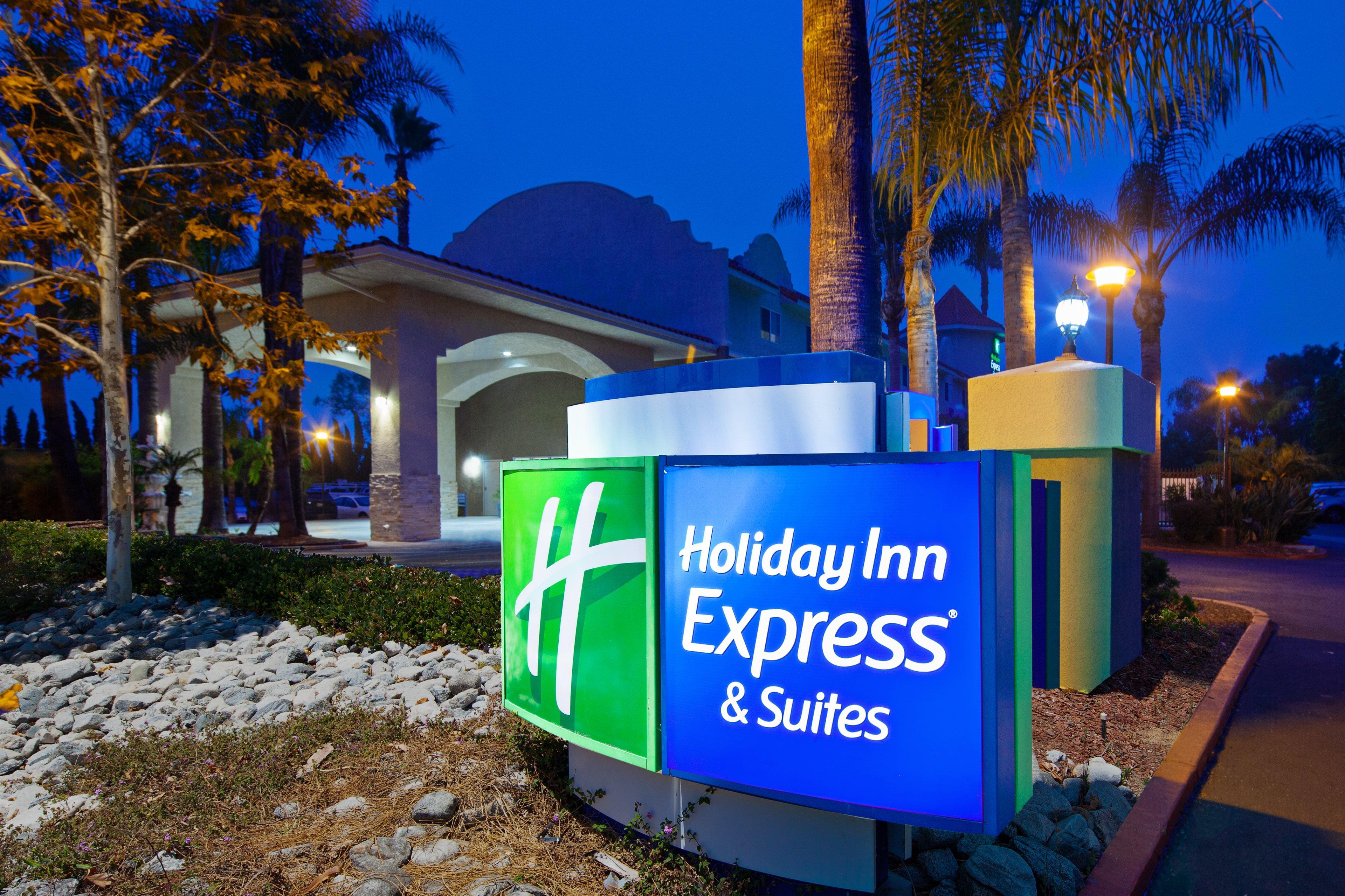 Holiday Inn Express Hotel & Suites San Diego-Escondido By Ihg Zewnętrze zdjęcie