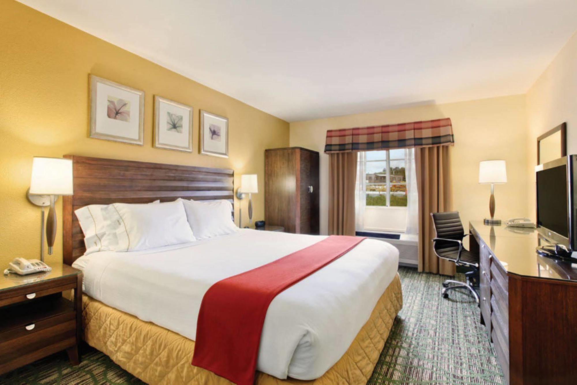 Holiday Inn Express Hotel & Suites San Diego-Escondido By Ihg Zewnętrze zdjęcie