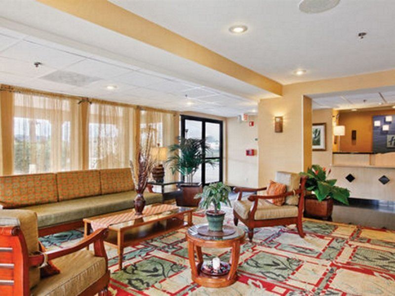 Holiday Inn Express Hotel & Suites San Diego-Escondido By Ihg Zewnętrze zdjęcie
